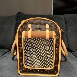 LOUIS VUITTON, LIKE NEW Pet Carrier, 50, Hand Bag, Monogram Leather